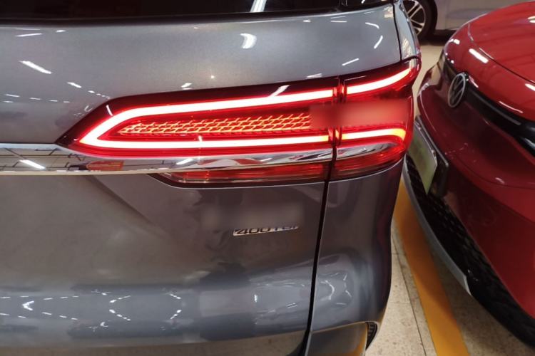Used Roewe iMAX8 2022 400TGI Celebration Edition Right Rear Taillight