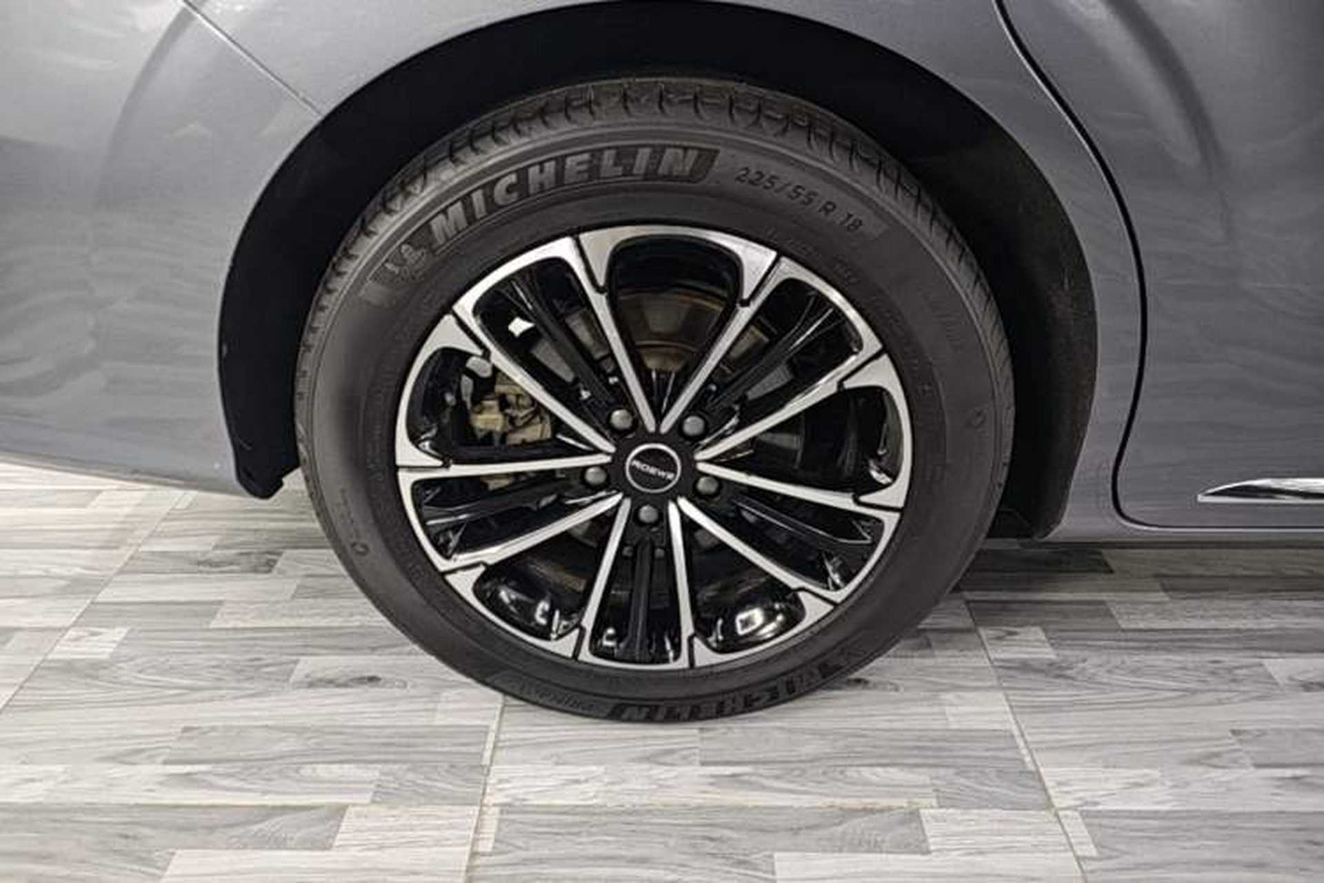 Used Roewe iMAX8 2022 400TGI Prestige Edition Right Rear Wheel Hub