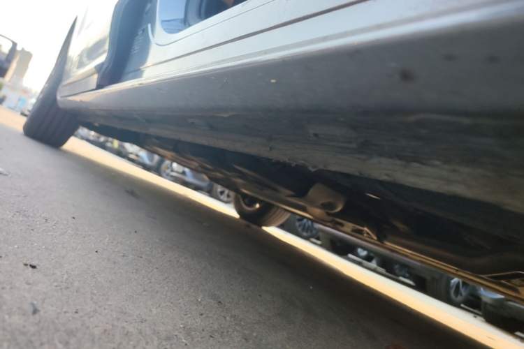 Used Roewe iMAX8 2022 400TGI Celebration Edition Right Side Sill