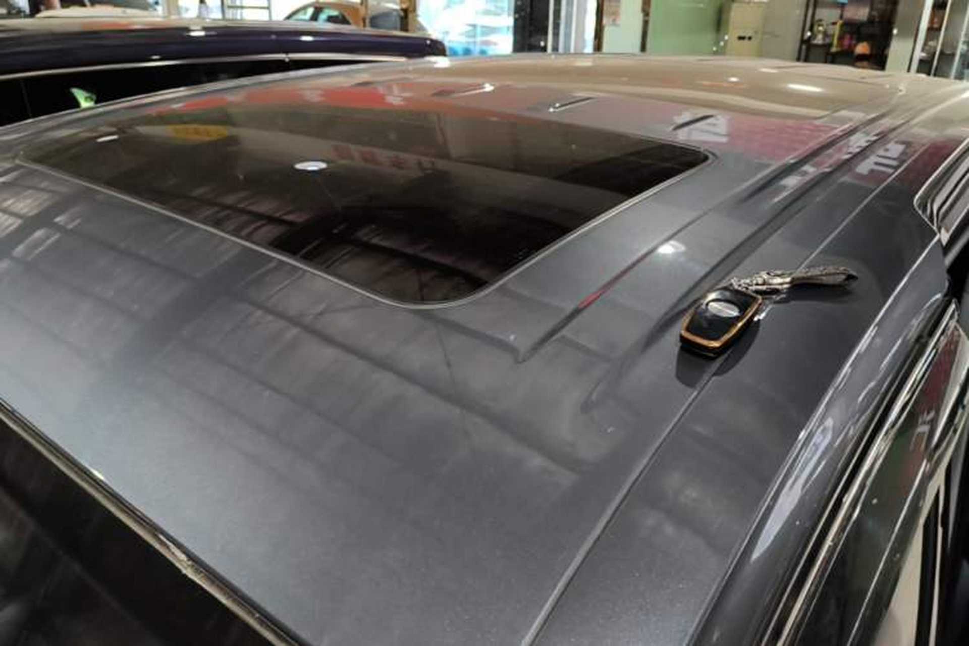 Used Roewe iMAX8 2022 400TGI Prestige Edition Roof