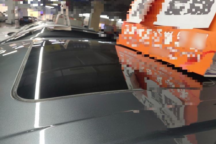 Used Roewe iMAX8 2022 400TGI Celebration Edition Roof