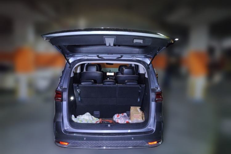Used Roewe iMAX8 2022 400TGI Flagship Edition Trunk