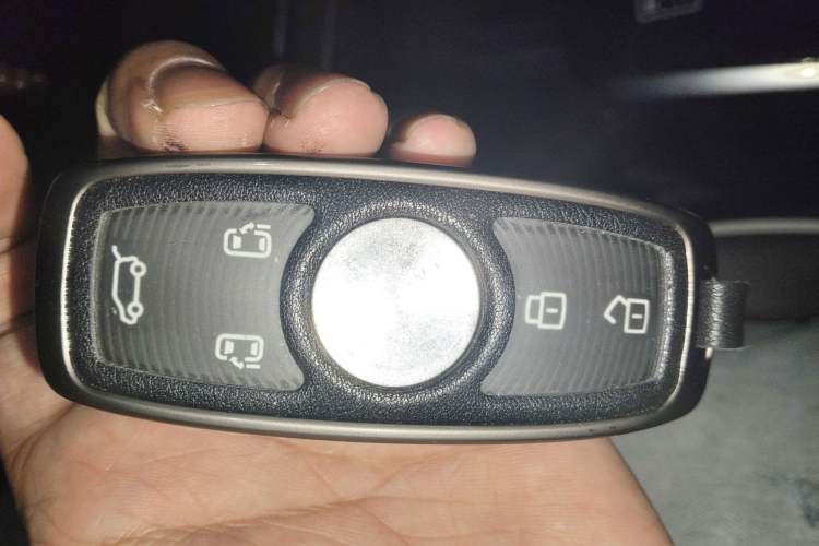 Used Roewe iMAX8 2022 400TGI Prestige Edition Vehicle Key