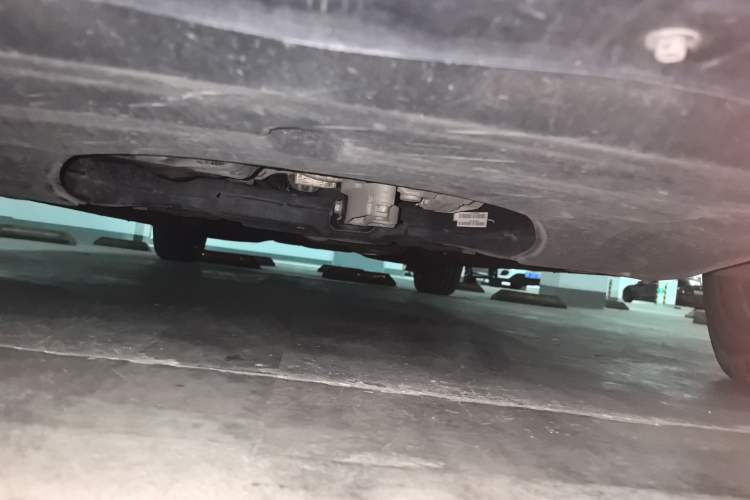 Used Roewe iMAX8 2022 400TGI Prestige Edition Chassis Front