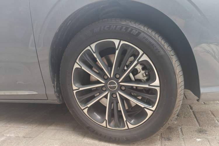 Used Roewe iMAX8 2022 400TGI Prestige Edition Right Front Wheel Hub