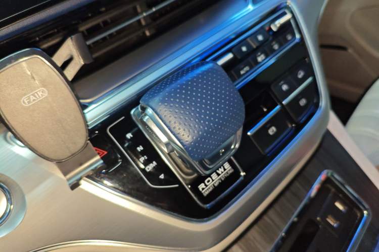 Used Roewe iMAX8 2022 400TGI Celebration Edition Gear Lever