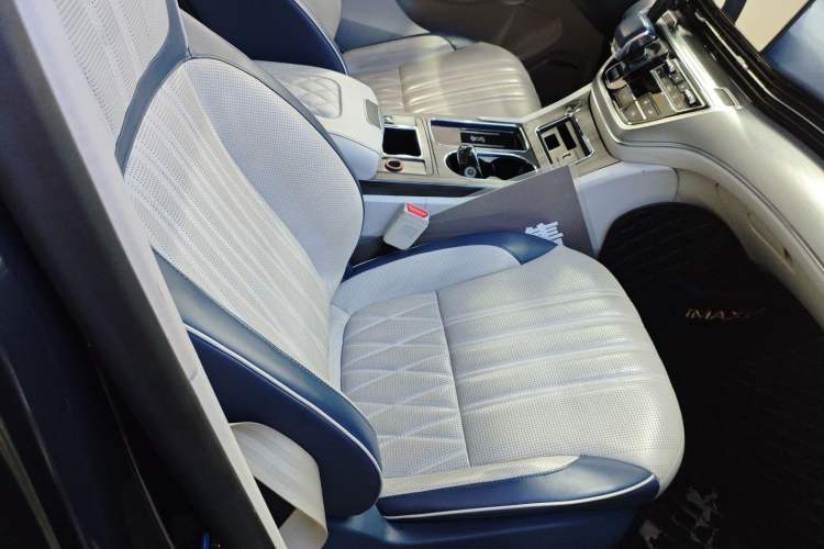Used Roewe iMAX8 2022 400TGI Celebration Edition Right Front Seat