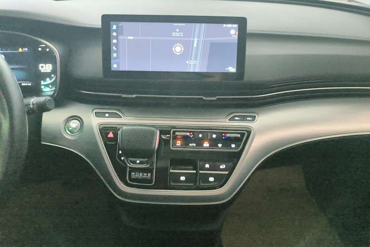 Used Roewe iMAX8 2022 400TGI Flagship Edition Audio And AC Panel