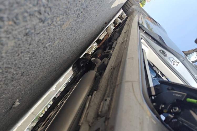 Used Roewe iMAX8 2022 400TGI Prestige Edition Chassis Rear Left