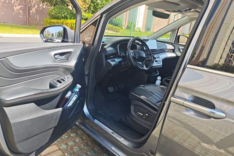 Used Roewe iMAX8 2022 400TGI Flagship Edition Driver Seat