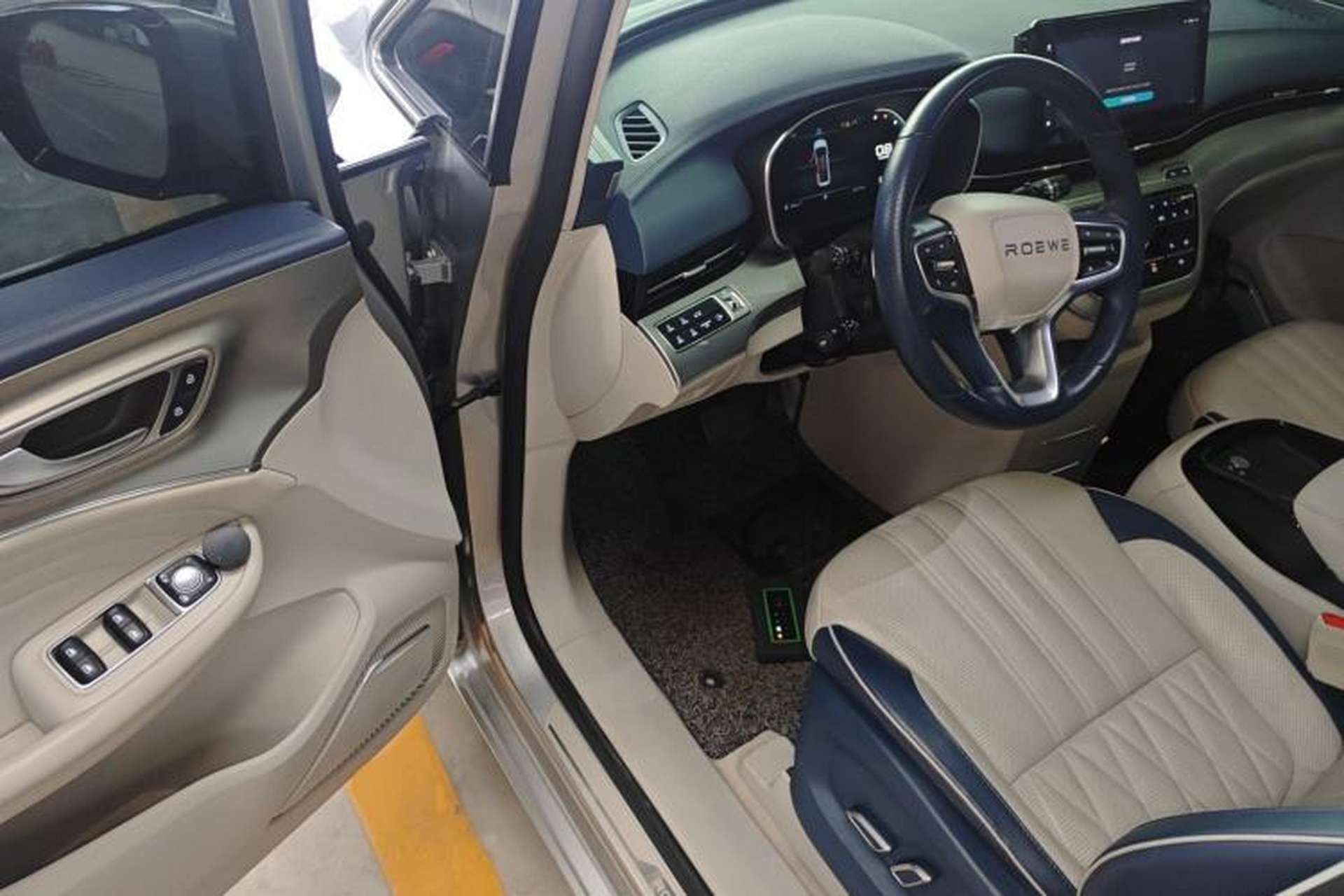 Used Roewe iMAX8 2022 400TGI Celebration Edition Driver Seat