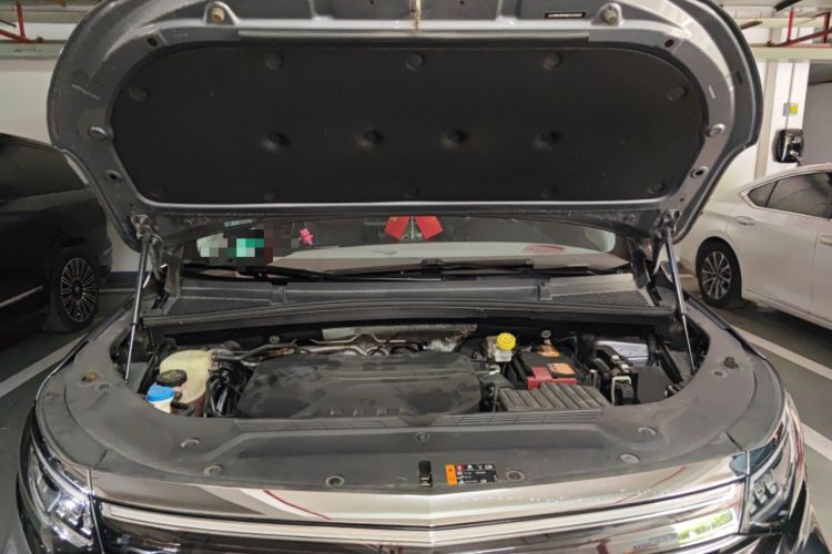 Used Roewe iMAX8 2022 400TGI Celebration Edition Engine Bay