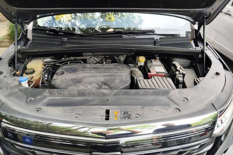 Used Roewe iMAX8 2022 400TGI Prestige Edition Engine Bay