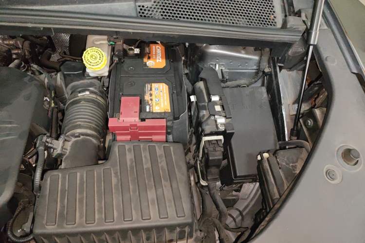 Used Roewe iMAX8 2022 400TGI Celebration Edition Engine Bay Left