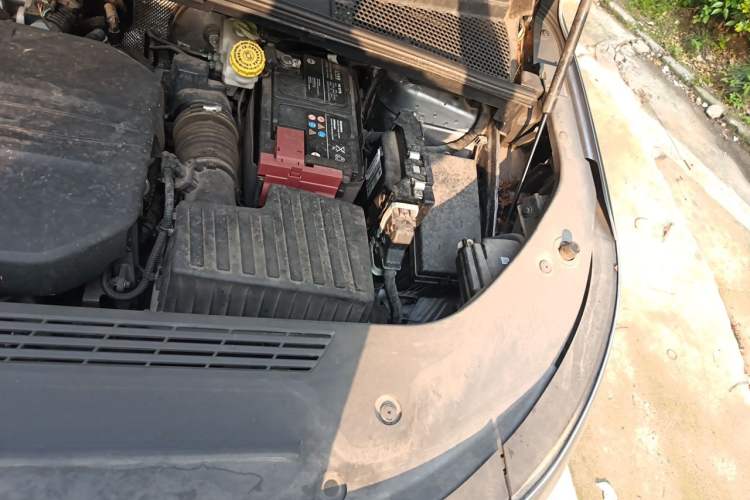 Used Roewe iMAX8 2022 400TGI Prestige Edition Engine Bay Left