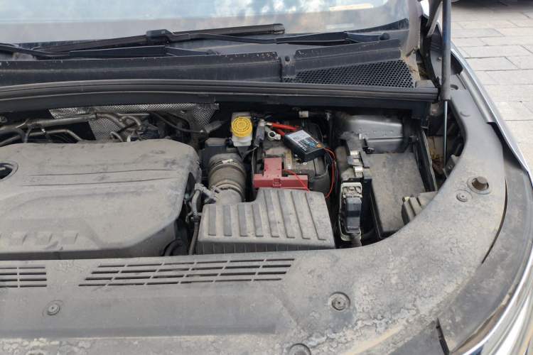 Used Roewe iMAX8 2022 400TGI Ultimate Edition Engine Bay Left