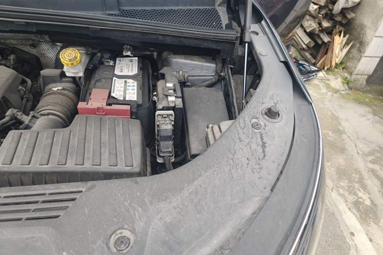 Used Roewe iMAX8 2022 400TGI Prestige Edition Engine Bay Left