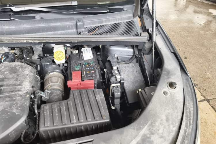 Used Roewe iMAX8 2022 400TGI Celebration Edition Engine Bay Left