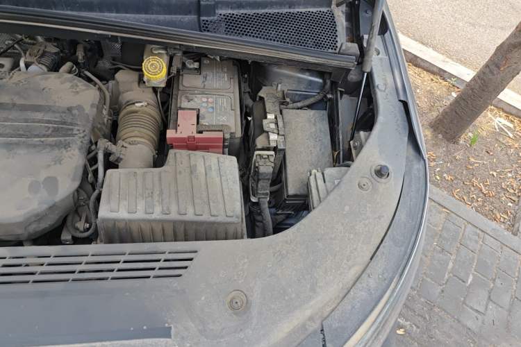 Used Roewe iMAX8 2022 400TGI Celebration Edition Engine Bay Left