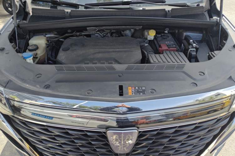 Used Roewe iMAX8 2022 400TGI Prestige Edition Engine Bay