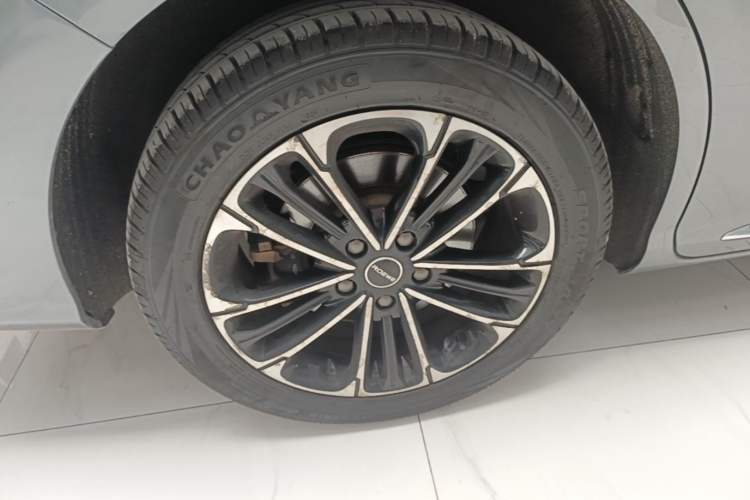 Used Roewe iMAX8 2022 400TGI Celebration Edition Exterior 5
