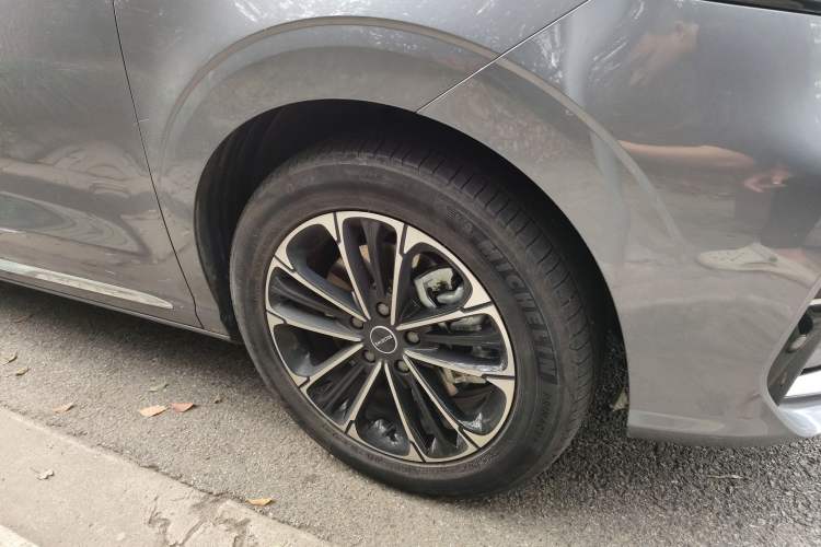 Used Roewe iMAX8 2022 400TGI Prestige Edition Exterior 7