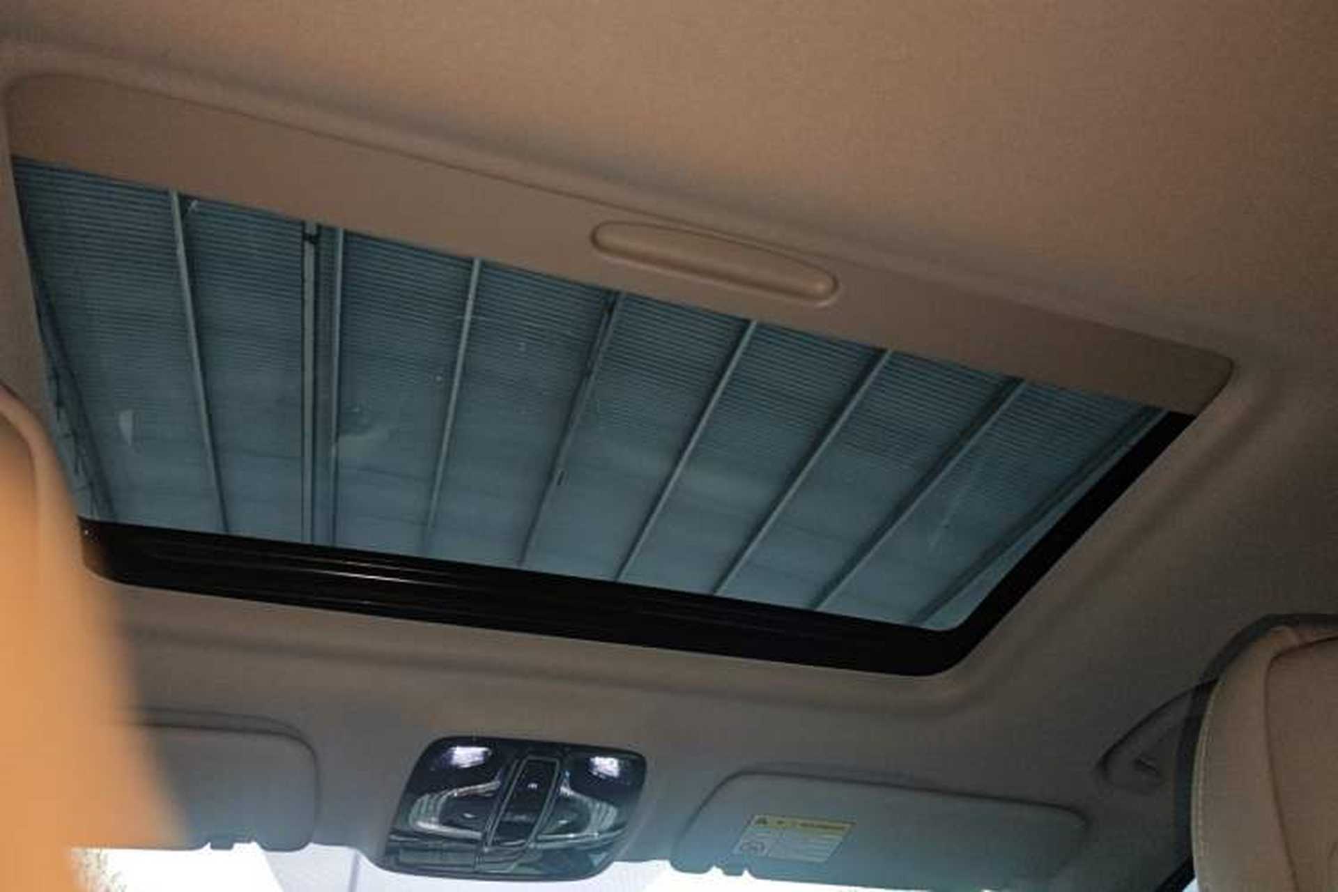 Used Roewe iMAX8 2022 400TGI Celebration Edition Headliner