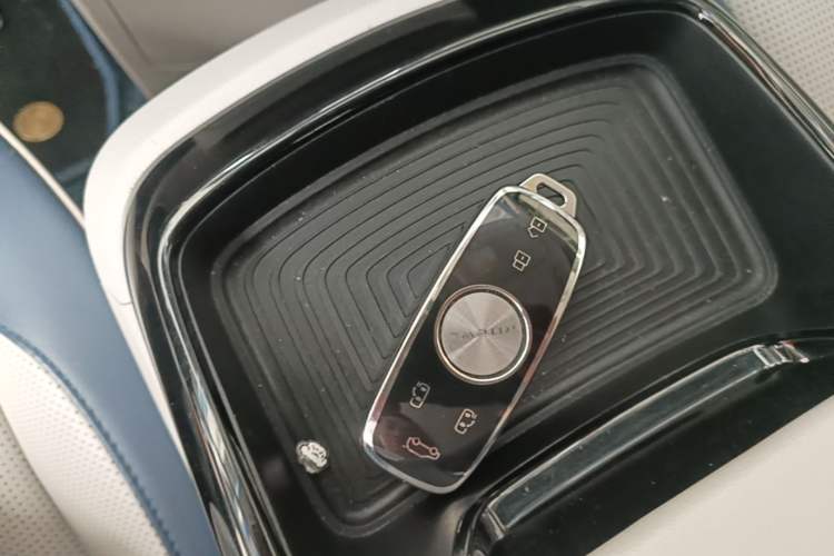 Used Roewe iMAX8 2022 400TGI Celebration Edition Interior 1
