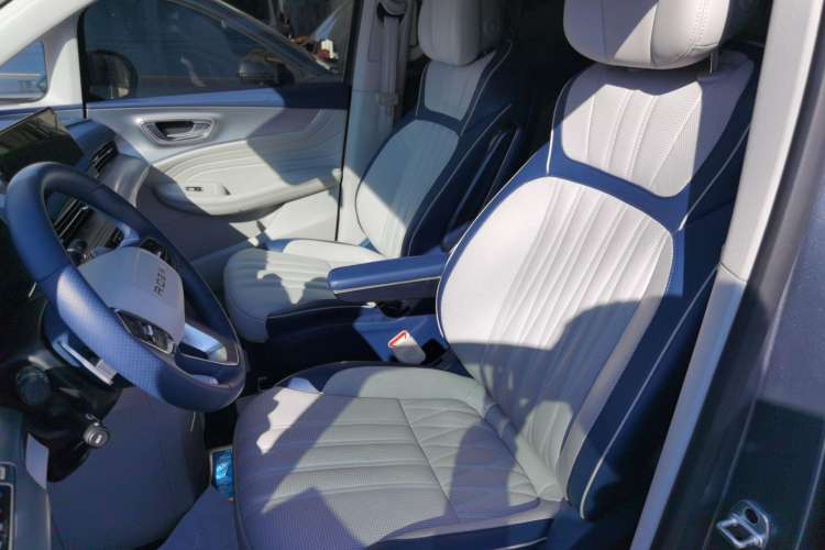 Used Roewe iMAX8 2022 400TGI Prestige Edition Left Front Seat