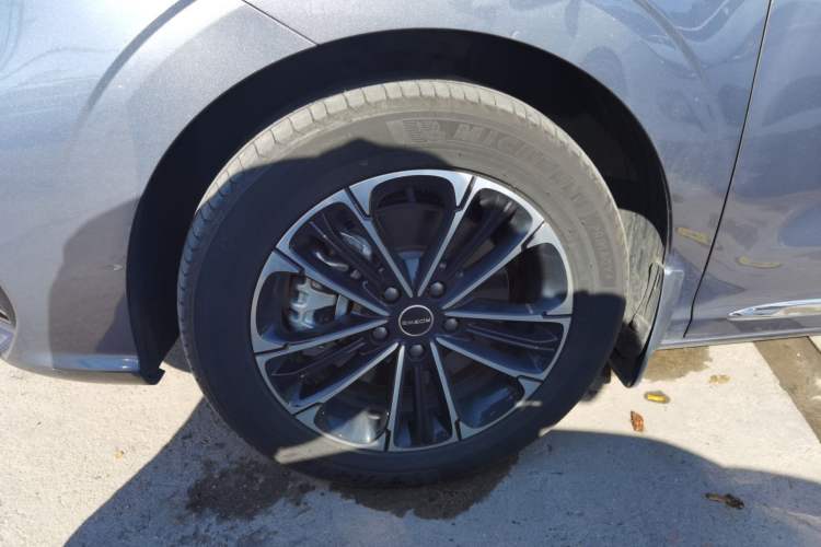 Used Roewe iMAX8 2022 400TGI Prestige Edition Left Front Wheel Hub