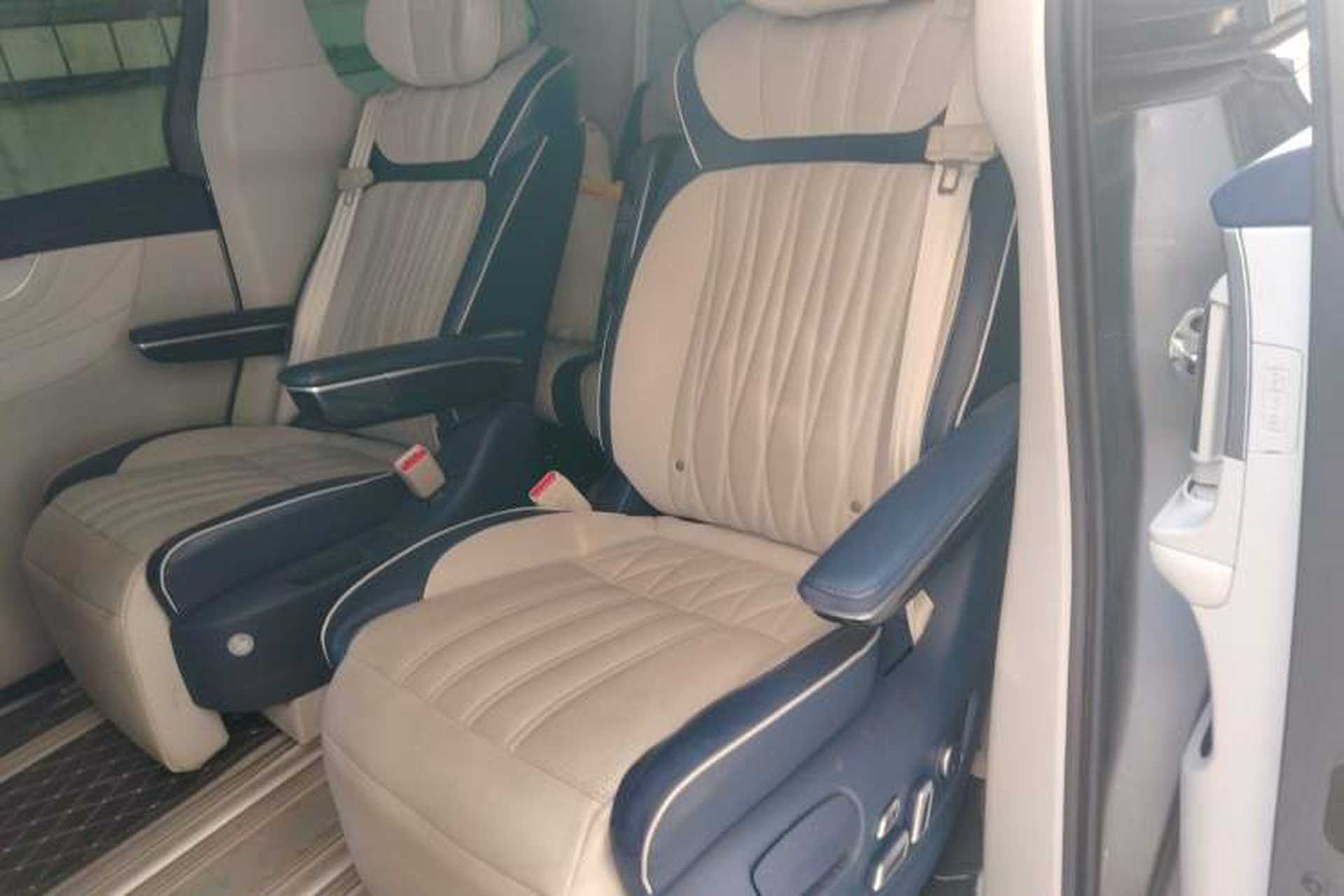 Used Roewe iMAX8 2022 400TGI Prestige Edition Left Rear Seat