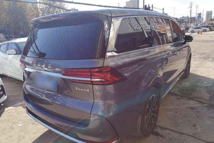 Used Roewe iMAX8 2022 400TGI Prestige Edition Rear Right 45 Deg