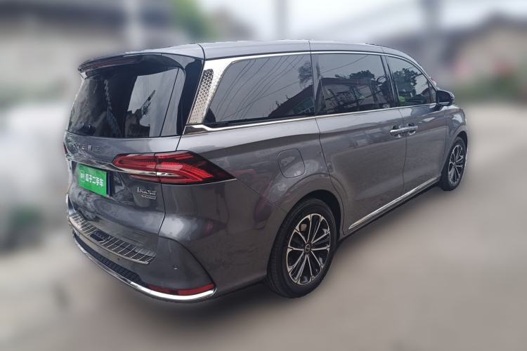 Used Roewe iMAX8 2022 400TGI Prestige Edition Rear Right 45 Deg