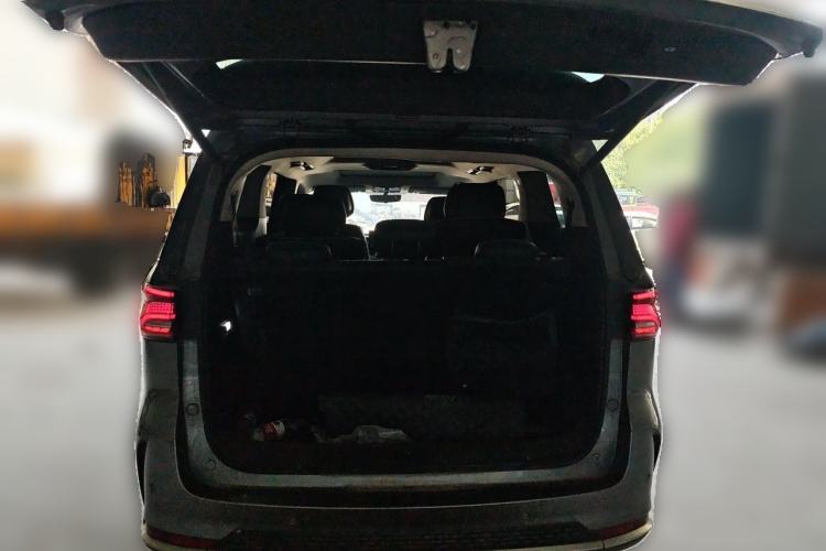 Used Roewe iMAX8 2022 400TGI Flagship Edition Trunk