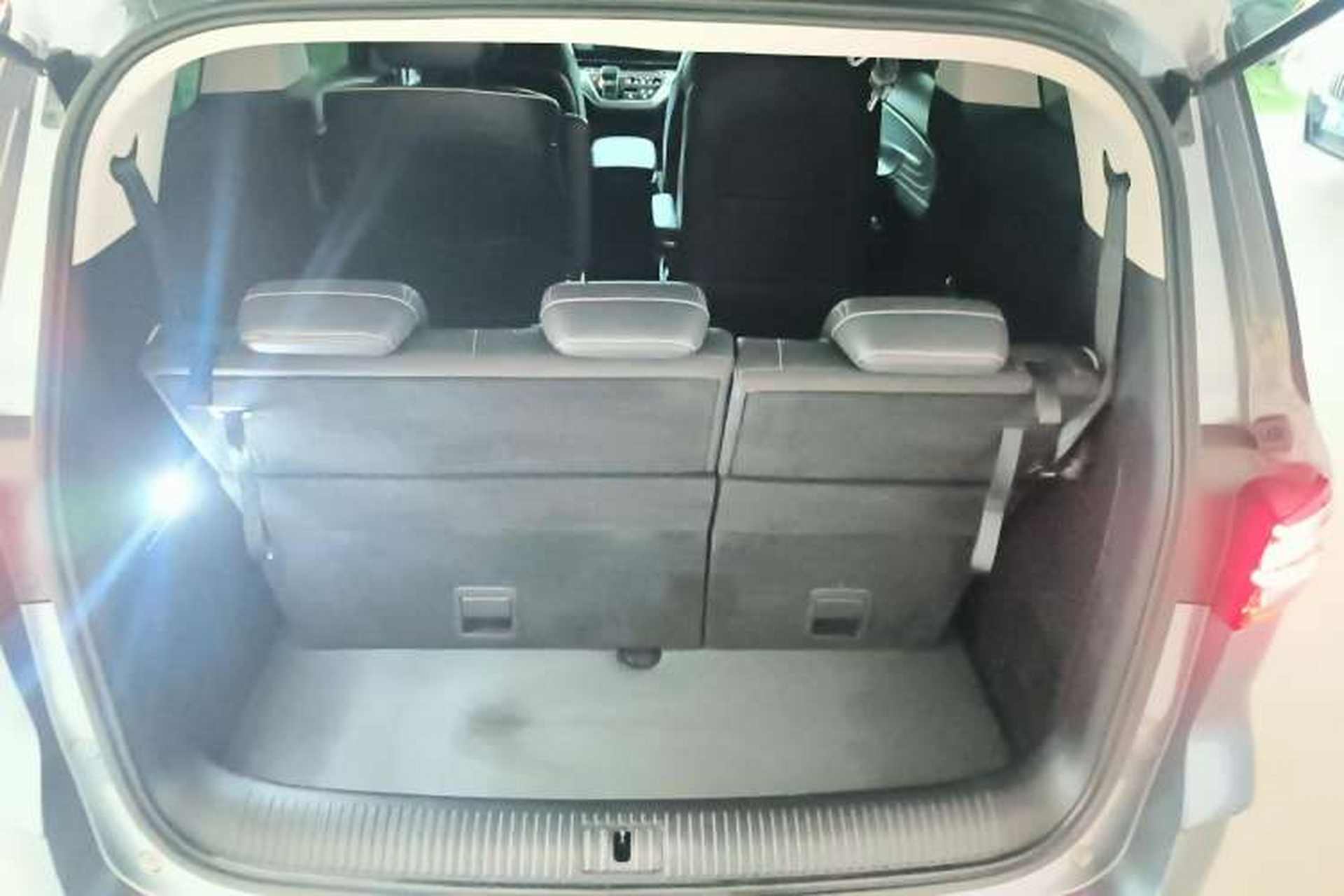 Used Roewe iMAX8 2022 400TGI Flagship Edition Trunk