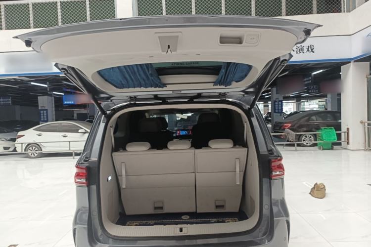 Used Roewe iMAX8 2022 400TGI Celebration Edition Trunk