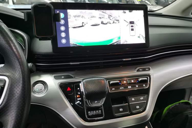 Used Roewe iMAX8 2022 400TGI Prestige Edition Audio And AC Panel