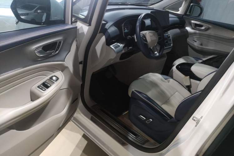 Used Roewe iMAX8 2022 400TGI Celebration Edition Driver Seat