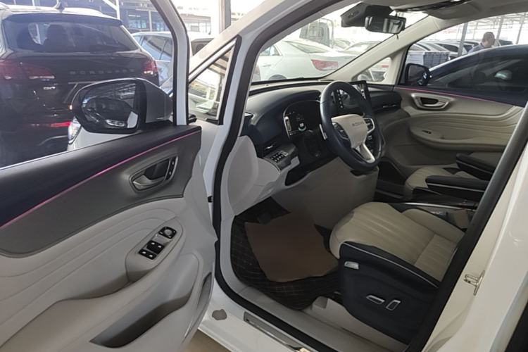 Used Roewe iMAX8 2022 400TGI Ultimate Edition Driver Seat