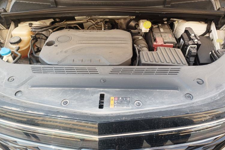 Used Roewe iMAX8 2022 400TGI Prestige Edition Engine Bay