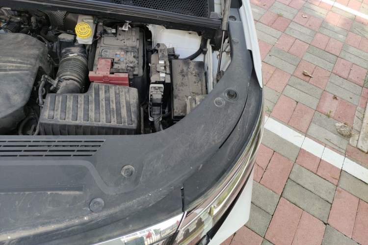 Used Roewe iMAX8 2022 400TGI Celebration Edition Engine Bay Left