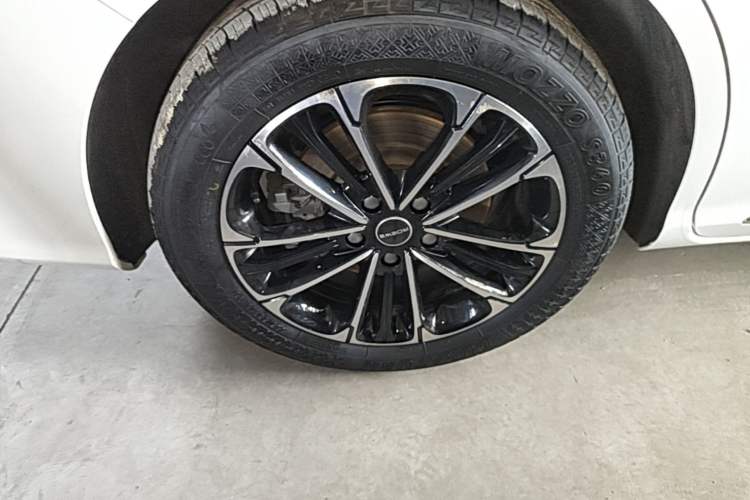 Used Roewe iMAX8 2022 400TGI Ultimate Edition Exterior 5