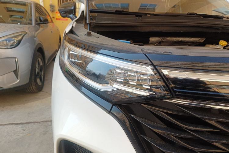 Used Roewe iMAX8 2022 400TGI Prestige Edition Exterior 6