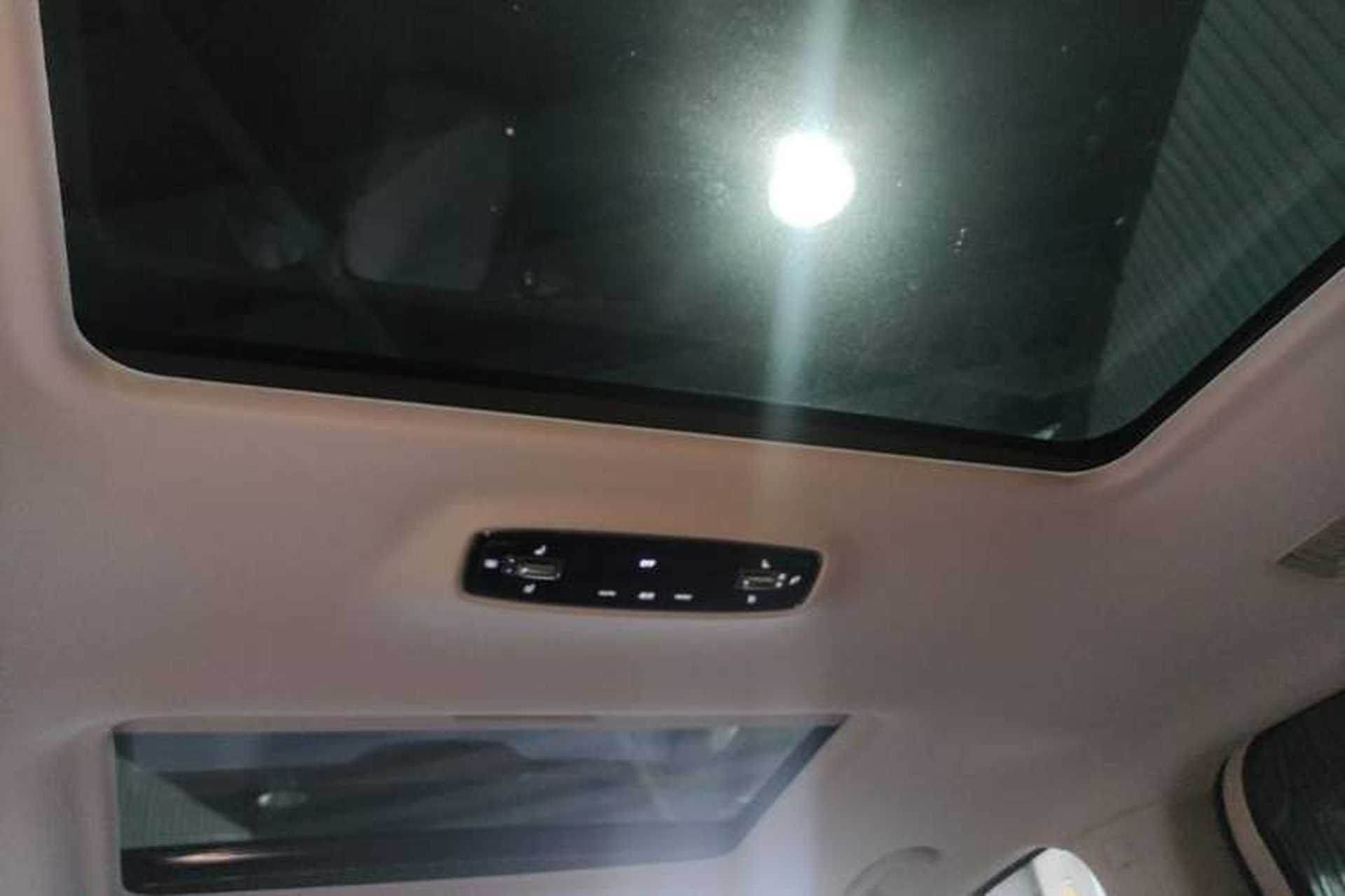 Used Roewe iMAX8 2022 400TGI Celebration Edition Headliner