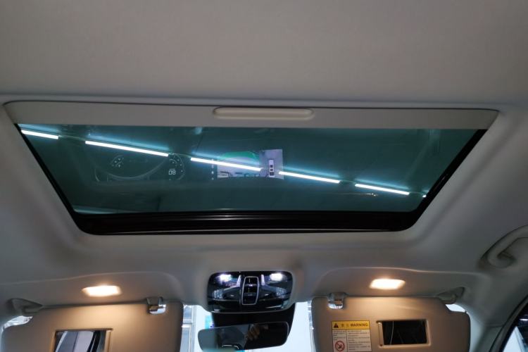Used Roewe iMAX8 2022 400TGI Prestige Edition Headliner