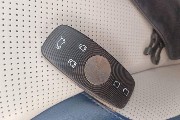 Used Roewe iMAX8 2022 400TGI Prestige Edition Interior 1