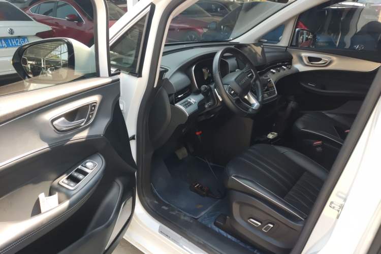 Used Roewe iMAX8 2022 400TGI Prestige Edition Interior 3
