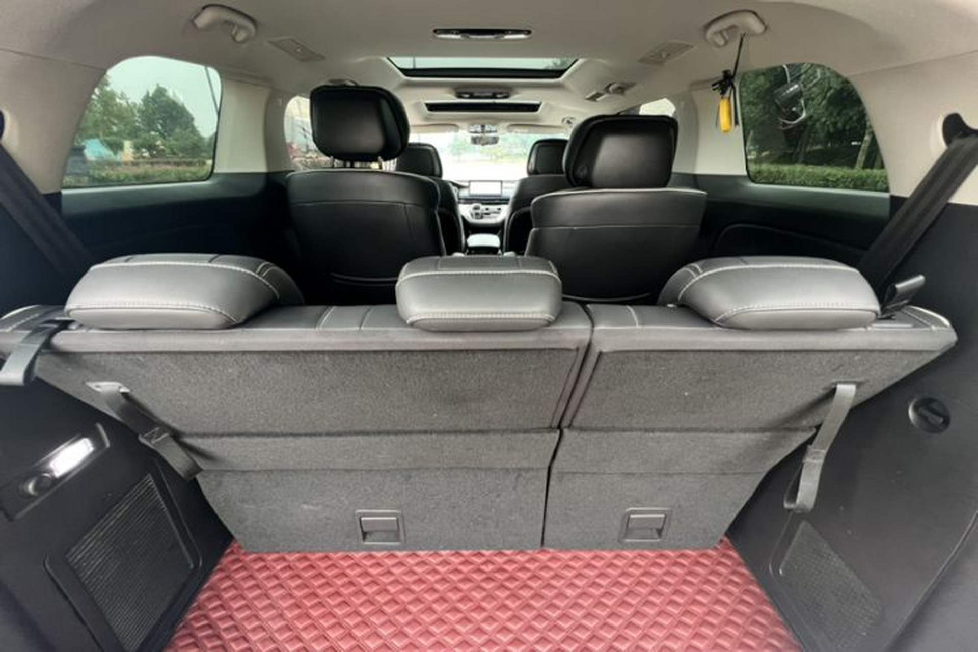 Used Roewe iMAX8 2022 400TGI Flagship Edition Interior 4