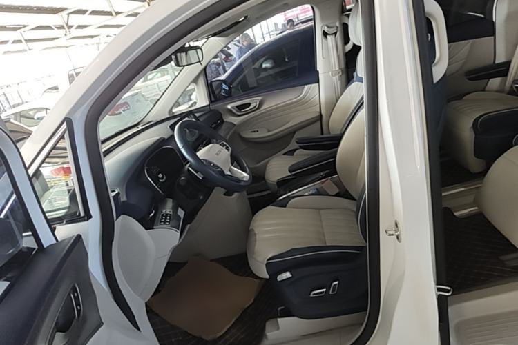 Used Roewe iMAX8 2022 400TGI Ultimate Edition Left Front Seat
