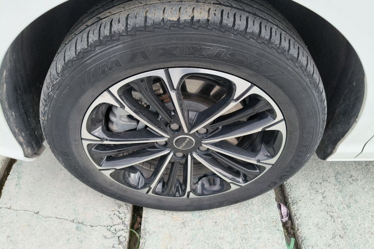Used Roewe iMAX8 2022 400TGI Flagship Edition Left Front Wheel Hub